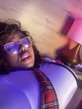  nickypurple  online show from 03-05-25, 06:12