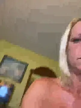 TiffaneyLove online show from 07-21-26, 08:05