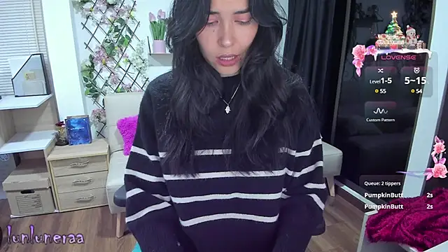 Snapshot of Lunlunera chatting on 01-07-25, 03:14 Lunlunera online show from 01-07-25, 03:14