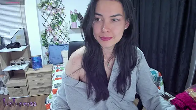 Snapshot of Lunlunera chatting on 01-27-25, 08:40 Lunlunera online show from 01-27-25, 08:40