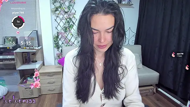 Snapshot of Lunlunera chatting on 02-23-25, 03:02 Lunlunera online show from 02-23-25, 03:02