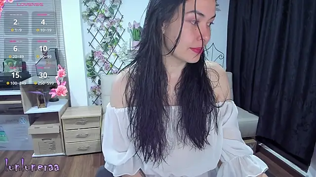 Snapshot of Lunlunera chatting on 03-12-25, 04:30 Lunlunera online show from 03-12-25, 04:30