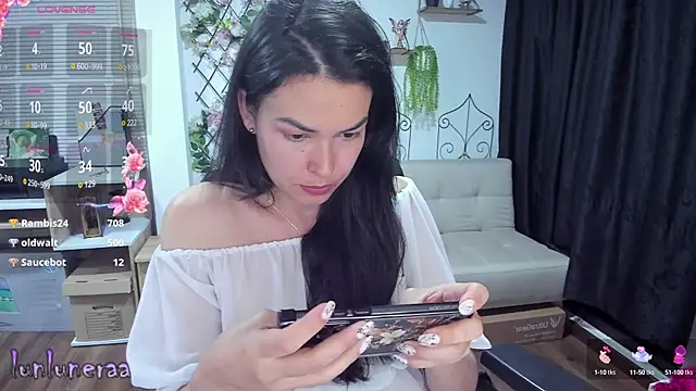 Snapshot of Lunlunera chatting on 03-12-25, 07:35 Lunlunera online show from 03-12-25, 07:35