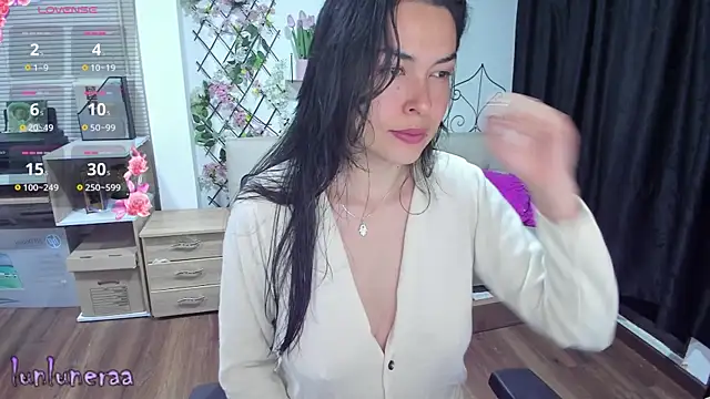 Snapshot of Lunlunera chatting on 03-13-25, 04:38 Lunlunera online show from 03-13-25, 04:38