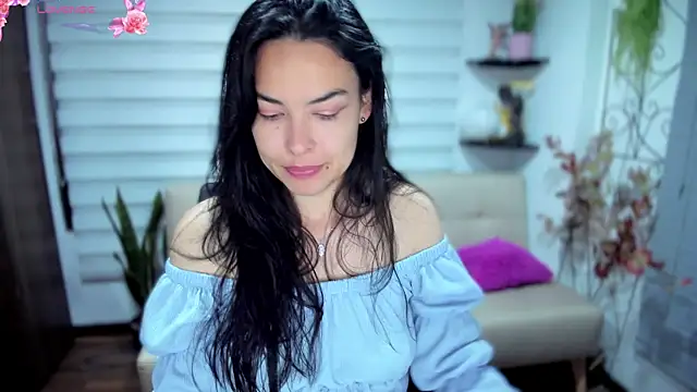 Snapshot of Lunlunera chatting on 10-07-25, 04:20 Lunlunera online show from 10-07-25, 04:20