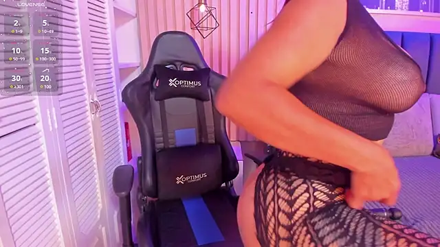 Snapshot of ashlye_miller_ chatting on 01-17-25, 03:55 ashlye miller online show from 01-17-25, 03:55