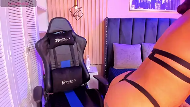 Snapshot of ashlye_miller_ chatting on 01-21-25, 03:48 ashlye miller online show from 01-21-25, 03:48