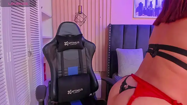 Snapshot of ashlye_miller_ chatting on 02-15-25, 03:52 ashlye miller online show from 02-15-25, 03:52