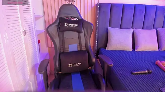 Snapshot of ashlye_miller_ chatting on 03-15-25, 04:02 ashlye miller online show from 03-15-25, 04:02