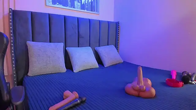 Snapshot of ashlye_miller_ chatting on 09-12-25, 04:12 ashlye miller online show from 09-12-25, 04:12