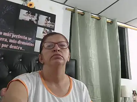 jellyfishhot online show from 02-16-25, 03:04