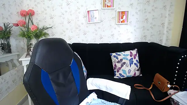 mature martina online show from 02-09-25, 06:37