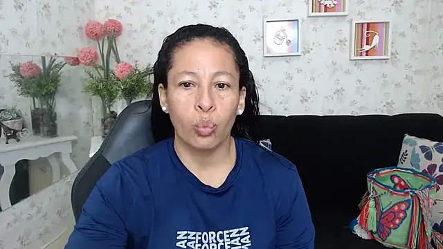 mature martina online show from 03-17-25, 12:04