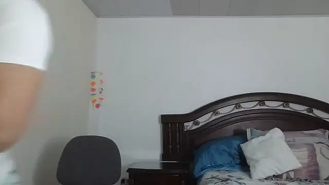 ruby-milf1 online show from 12-09-24, 08:54