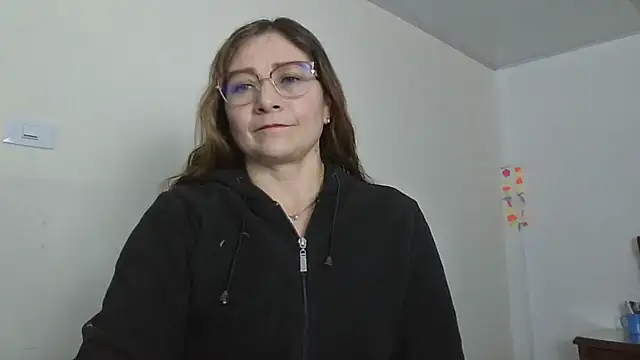 ruby-milf1 online show from 01-25-25, 10:18