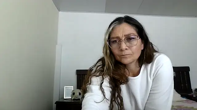 ruby-milf1 online show from 09-08-25, 11:37