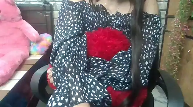 Sexy iknoor online show from 01-18-25, 11:00