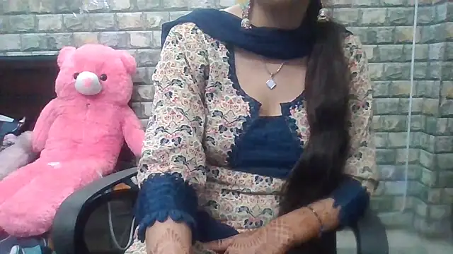 Sexy iknoor online show from 10-15-25, 04:34