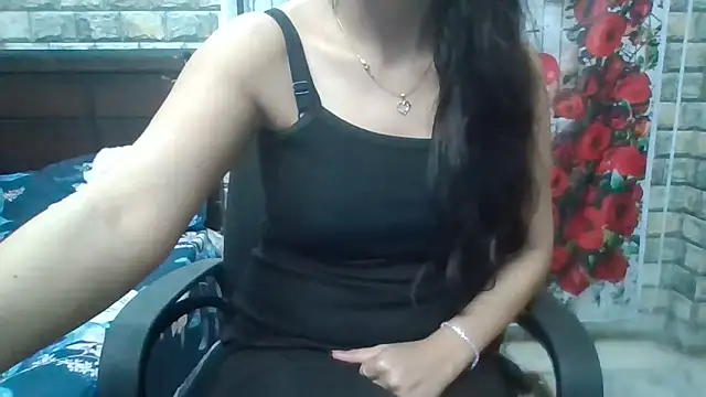 Snapshot of Sexy_iknoor chatting on 03-17-26, 05:44 Sexy iknoor online show from 03-17-26, 05:44