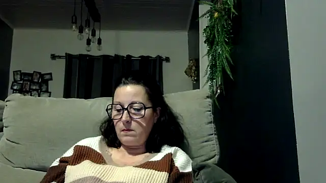 feline27 online show from 01-05-26, 08:23