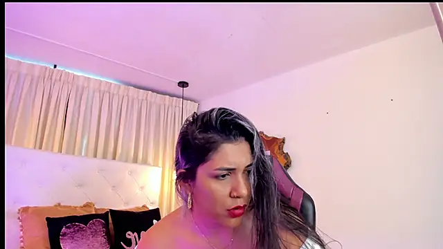 BonnieBad01 online show from 10-18-25, 05:03