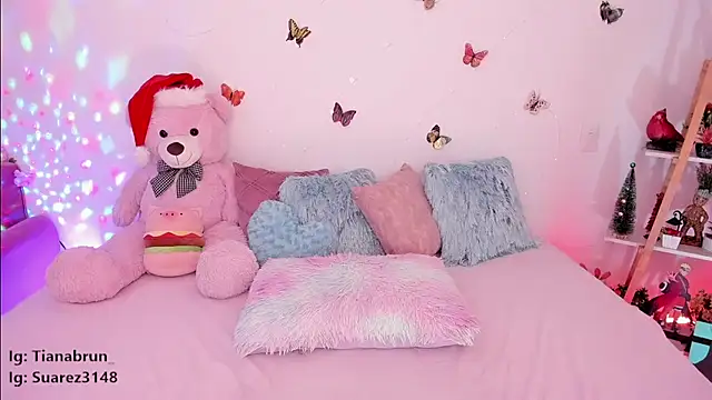 Zara uwu  online show from 01-08-25, 02:35