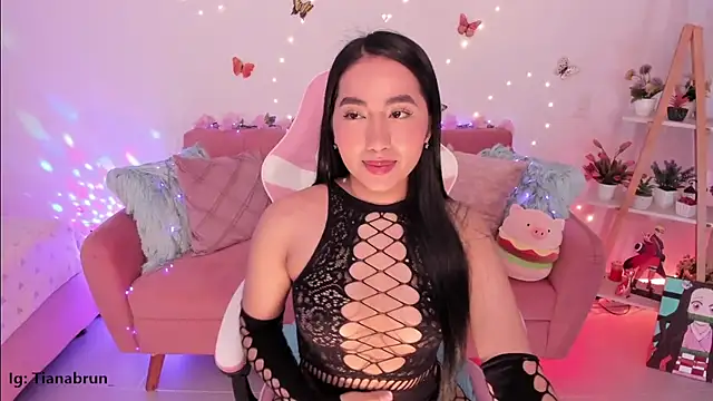 Zara uwu  online show from 09-14-25, 10:25