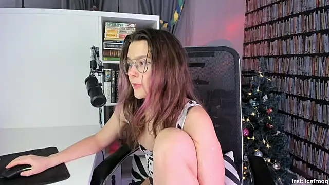 icefroqq online show from 01-17-25, 08:44