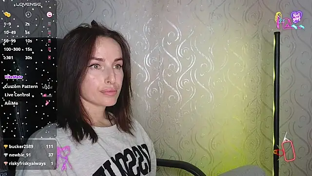 xx adrihanna xx online show from 05-17-26, 06:04