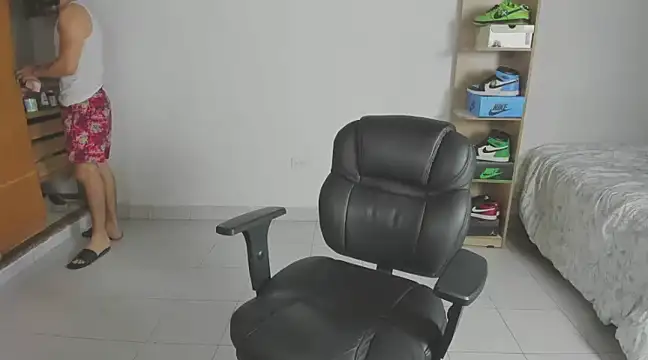 imtonny19 online show from 02-17-25, 12:32