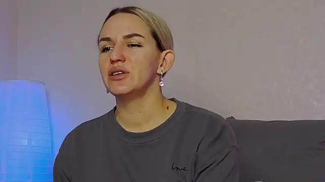 SofiJames online show from 12-11-24, 06:04