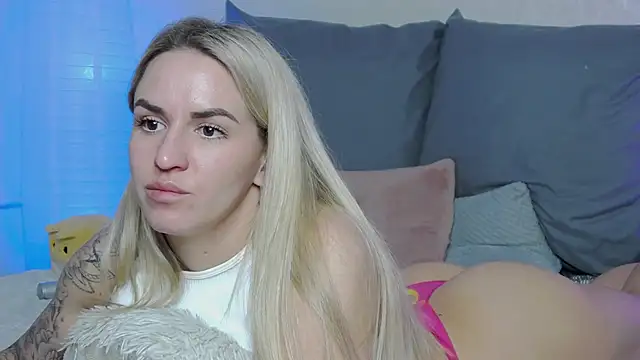 SofiJames online show from 01-19-25, 09:11