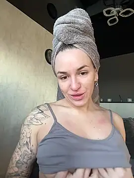 SofiJames online show from 02-22-25, 05:55