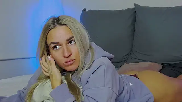 SofiJames online show from 10-04-25, 06:44