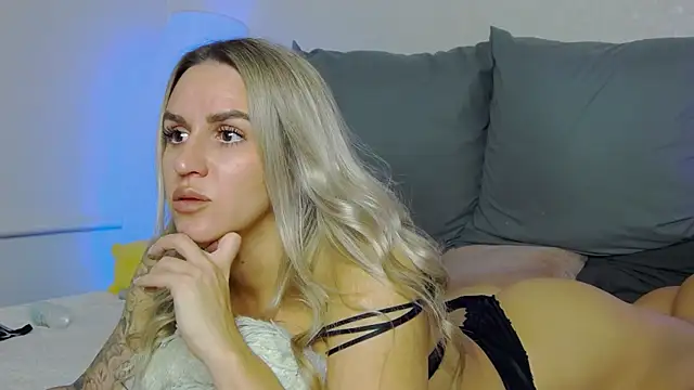 Snapshot of SofiJames chatting on 11-13-25, 07:07 SofiJames online show from 11-13-25, 07:07