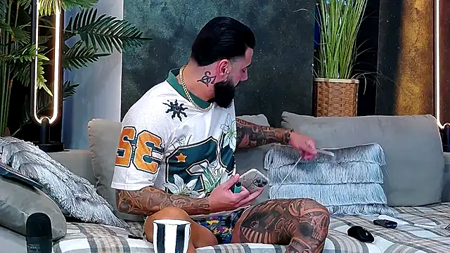 masterkingofmusclee online show from 11-11-25, 07:30