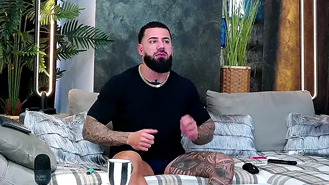 masterkingofmusclee online show from 11-17-25, 07:47