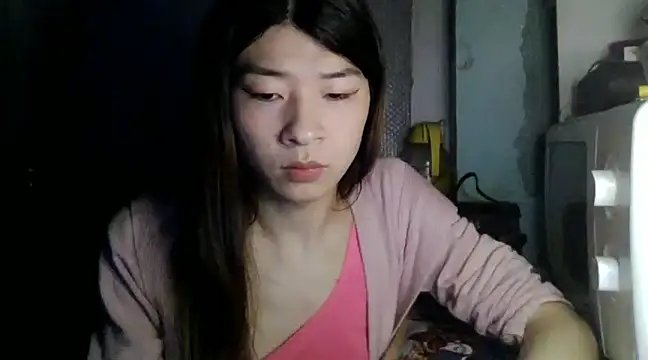 Snapshot of CarlyJoy chatting on 02-07-25, 01:11 CarlyJoy online show from 02-07-25, 01:11
