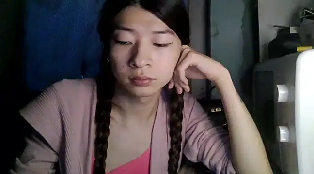 Snapshot of CarlyJoy chatting on 02-10-25, 01:01 CarlyJoy online show from 02-10-25, 01:01