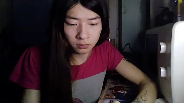 Snapshot of CarlyJoy chatting on 02-14-25, 01:18 CarlyJoy online show from 02-14-25, 01:18