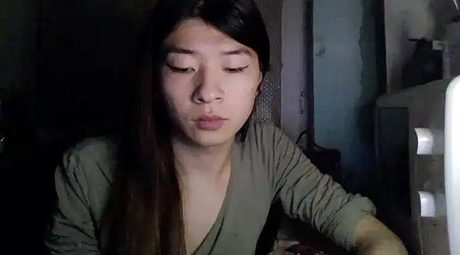 Snapshot of CarlyJoy chatting on 02-25-25, 02:11 CarlyJoy online show from 02-25-25, 02:11