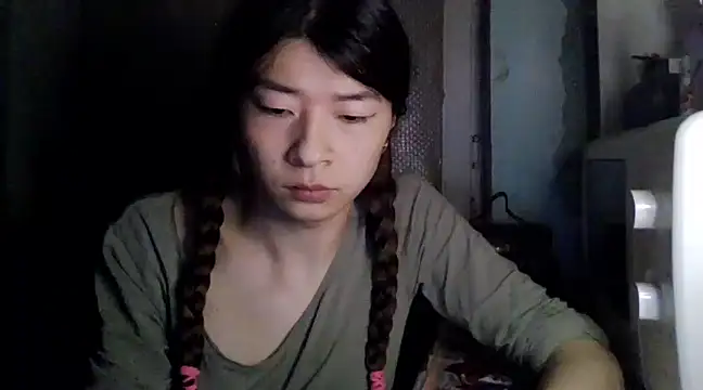Snapshot of CarlyJoy chatting on 02-26-25, 03:30 CarlyJoy online show from 02-26-25, 03:30