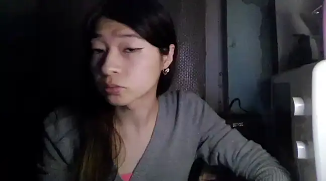 Snapshot of CarlyJoy chatting on 03-04-25, 02:32 CarlyJoy online show from 03-04-25, 02:32
