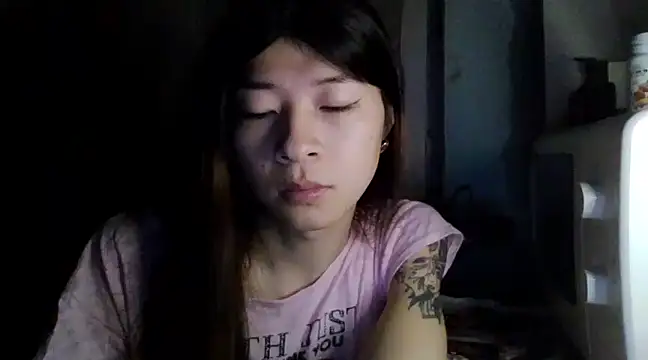 Snapshot of CarlyJoy chatting on 03-13-25, 03:39 CarlyJoy online show from 03-13-25, 03:39