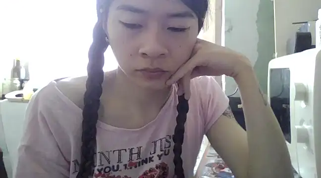 Snapshot of CarlyJoy chatting on 03-18-25, 06:46 CarlyJoy online show from 03-18-25, 06:46
