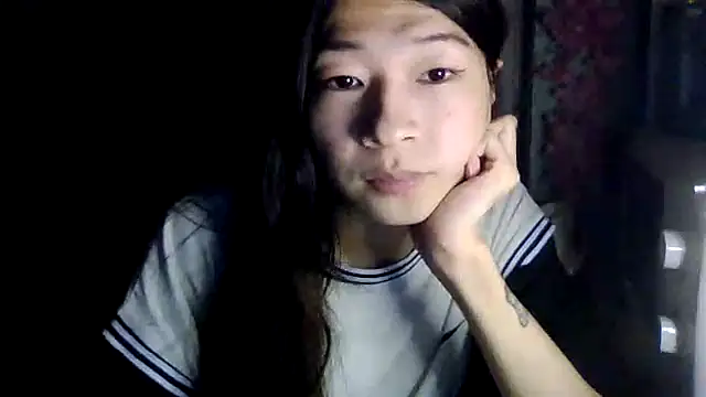 Snapshot of CarlyJoy chatting on 10-06-25, 02:47 CarlyJoy online show from 10-06-25, 02:47