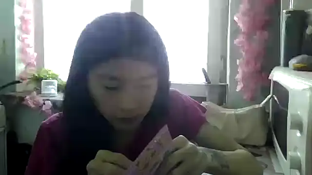 Snapshot of CarlyJoy chatting on 10-13-25, 11:10 CarlyJoy online show from 10-13-25, 11:10