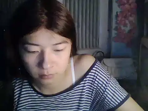 CarlyJoy online show from 06-04-26, 04:02