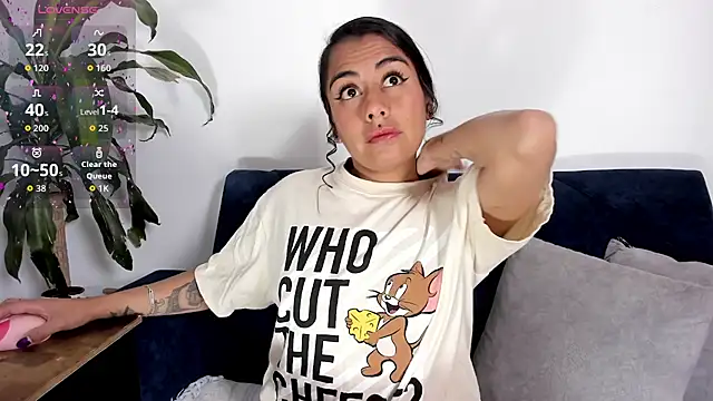 im amber online show from 09-29-25, 01:38