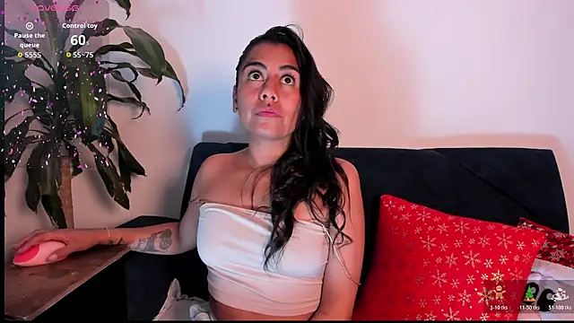 Snapshot of im_amber chatting on 12-05-25, 02:36 im amber online show from 12-05-25, 02:36